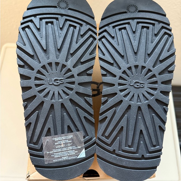 New, in Box! UGG Women’s Tazz Suede Platform Clog Slippers, Sz 8 - Picture 7 of 9